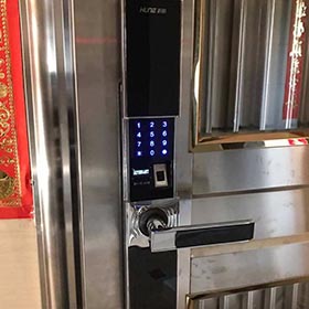 防盗门锁.jpg